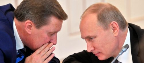 Putin e Sergei Ivanov avevano grandi legami dal passato alla Kgb, Oggi Ivanov viene dimissionato dal suo ruolo di potente capo staff.