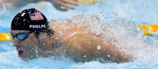 Michael Phelps perde o ouro, mas ganha prata com pódio triplo (Foto: Rio2016/Reprodução) Michael Phelps perde o ouro, mas ganha prata com pódio triplo (Foto: Rio2016/Reprodução)