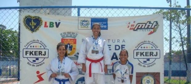 Thayssa conquistou o primeiro lugar na seletiva de karatê em Duque de Caxias Thayssa conquistou o primeiro lugar na seletiva de karatê em Duque de Caxias