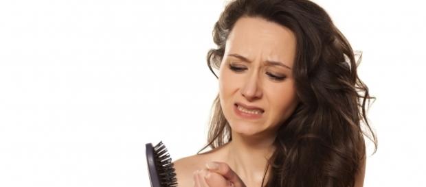 Why do we suffer from hair fall in changing seasons - Source: medimetry.com/questions/hair-lose Why do we suffer from hair fall in changing seasons - Source: medimetry.com/questions/hair-lose