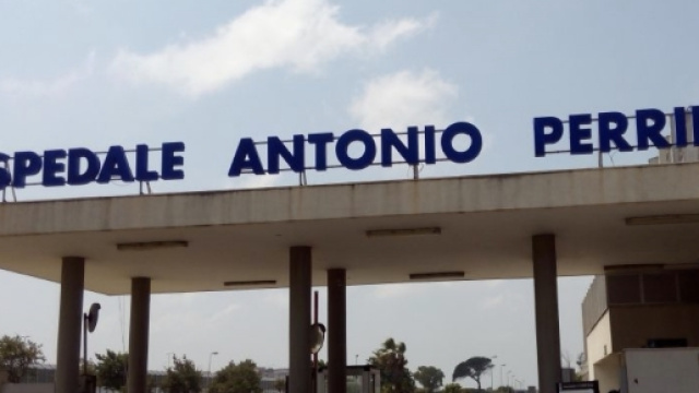 L'ingresso dell'Ospedale Perrino di Brindisi