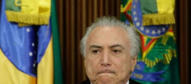 Michel Temer tem pedido de impeachment por envolvimento na Lava Jato Michel Temer tem pedido de impeachment por envolvimento na Lava Jato
