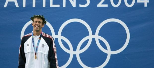 Phelps en sus primeros Juegos Olímpicos Phelps en sus primeros Juegos Olímpicos