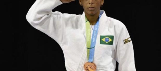 Rafaela ganha medalha no Pan de Toronto Rafaela ganha medalha no Pan de Toronto