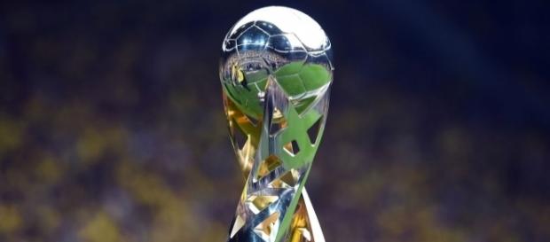 Trofeo de la DFL-Supercup. Imagen procedente de: cdn0.vox-cdn.com Trofeo de la DFL-Supercup. Imagen procedente de: cdn0.vox-cdn.com