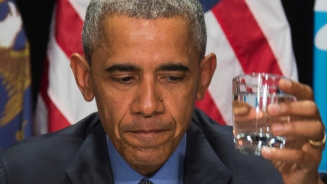 Obama informa gli elettori che dovranno combattere (anche) contro il virus Zika.