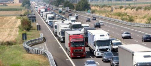 Autostrada A3 Salerno - Reggio Calabria: traffico in tilt per incidente