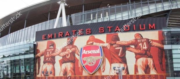 http://image.shutterstock.com/z/stock-photo-arsenal-football-club-london-uk-arsenal-football-club-jul-visit-to-arsenal-football-club-306890003.jpg http://image.shutterstock.com/z/stock-photo-arsenal-football-club-london-uk-arsenal-football-club-jul-visit-to-arsenal-football-club-306890003.jpg