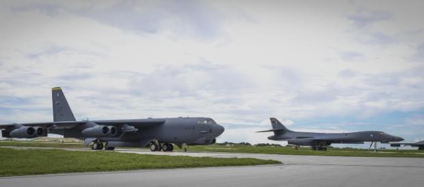 Baza Militară Aeriană de la Incirlik Turcia - Bombardiere strategice - Foto: http://www.af.mil/ Baza Militară Aeriană de la Incirlik Turcia - Bombardiere strategice - Foto: http://www.af.mil/