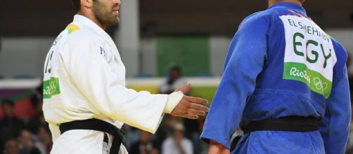 Judoka Egiziano non strinse la mano al judoka Israeliano, arriva la reazione della Comitato Olimpico.