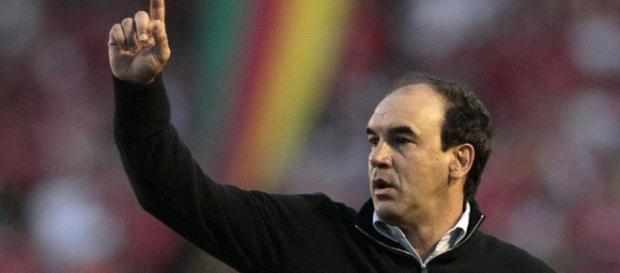 Ricardo Gomes tem a fama de revelar jogadores Ricardo Gomes tem a fama de revelar jogadores