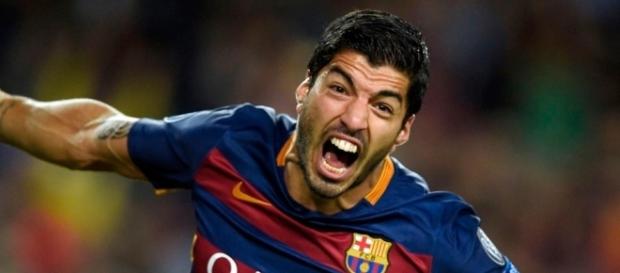 Suárez esteve em grande destaque no jogo da 1.ª mão Suárez esteve em grande destaque no jogo da 1.ª mão