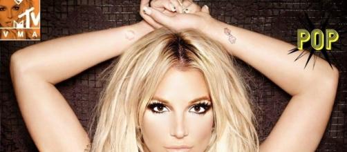 #BritneySpears ritorna sul palco dei VMA's, per promuovere il suo nuovo album: #Glory. #BlastingNews