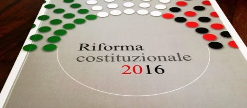 Grafico sulla riforma costituzionale di Italia.
