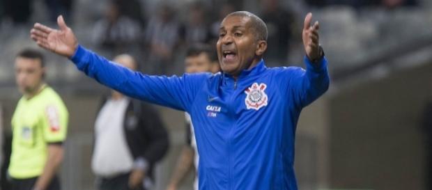 Cristóvão Borges terá mais dois jogadores para o Brasileirão. Cristóvão Borges terá mais dois jogadores para o Brasileirão.
