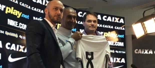 Mesmo sob pressão, presidente do Corinthians garante permanência de Cristóvão Mesmo sob pressão, presidente do Corinthians garante permanência de Cristóvão