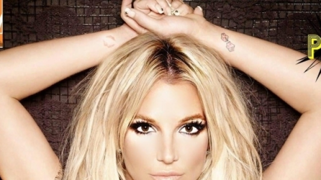 #BritneySpears ritorna sul palco dei VMA's, per promuovere il suo nuovo album: #Glory. #BlastingNews