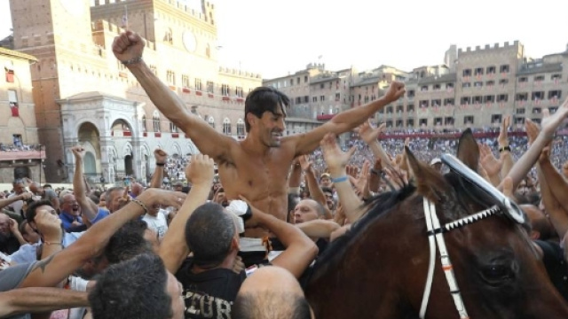 Palio dell'Assunta, la Lupa fa «cappotto».