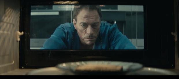 Staring at pop-tarts in an oven is one of JCVD's favorite pastime/Photo via screen capture from https://www.youtube.com/watch?v=1PGX9kOvLwc Staring at pop-tarts in an oven is one of JCVD's favorite pastime/Photo via screen capture from https://www.youtube.com/watch?v=1PGX9kOvLwc