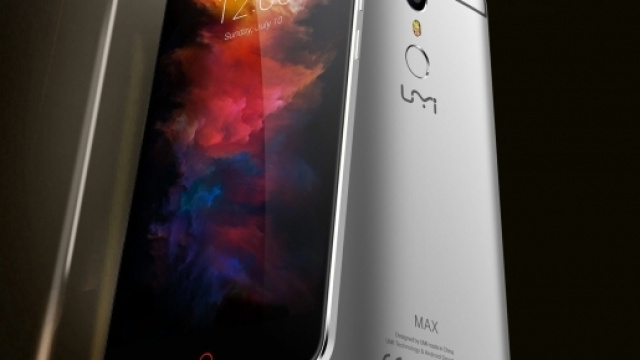 Fronte retro di Umi Max, smartphone android