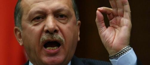 Erdogan: "L'Italia deve pensare alla mafia, non a mio figlio Bilal"