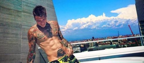 Fedez, il rapper fa nuovamente discutere