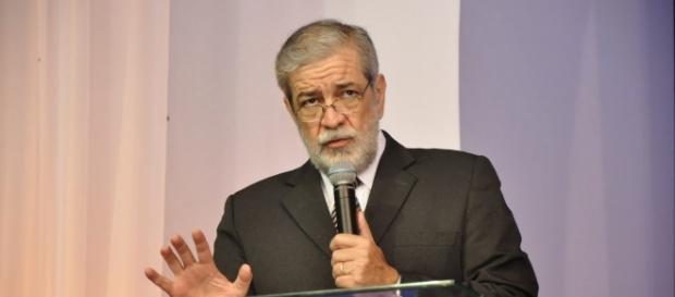 Nicodemus postou conselhos na rede social Facebook Nicodemus postou conselhos na rede social Facebook