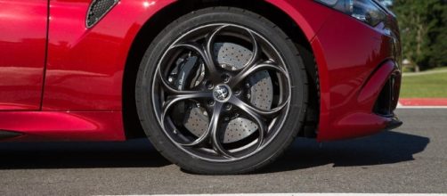 Alfa Romeo Giulia Quadrifoglio La video recensione di Chris Harris di Top Gear