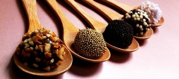 Duas receitas fáceis de brigadeiro Duas receitas fáceis de brigadeiro
