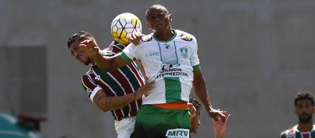 Fluminense ainda busca novo patrocínio master (Foto: Arquivo) Fluminense ainda busca novo patrocínio master (Foto: Arquivo)