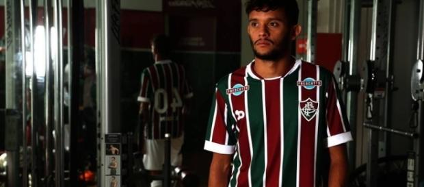 Fluminense pode apresentar novidades no uniforme contra o Santa Cruz (Foto: Arquivo) Fluminense pode apresentar novidades no uniforme contra o Santa Cruz (Foto: Arquivo)