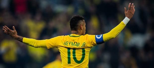 Neymar, o craque da seleção brasileira, foi fundamental na conquista da medalha de ouro histórica Neymar, o craque da seleção brasileira, foi fundamental na conquista da medalha de ouro histórica