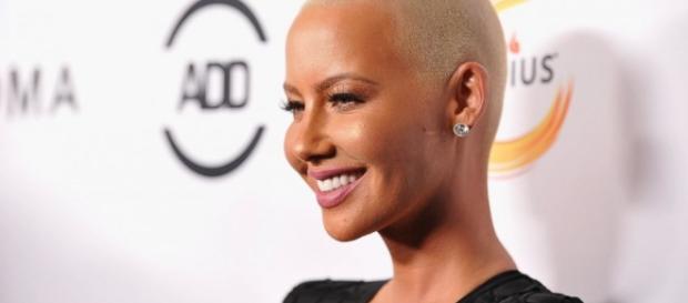 Why Amber Rose Defended Kim Kardashian's Nude Selfie - ABC News - go.com Why Amber Rose Defended Kim Kardashian's Nude Selfie - ABC News - go.com
