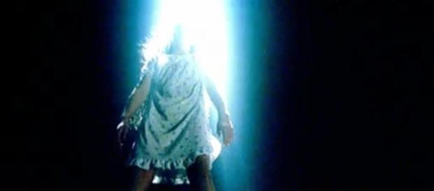 Alien abduction - X-Files Wiki - Wikia - wikia.com Alien abduction - X-Files Wiki - Wikia - wikia.com