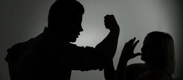 Gewalt auch gegen Frauen am Wochenende in Limburg. Gewalt auch gegen Frauen am Wochenende in Limburg.