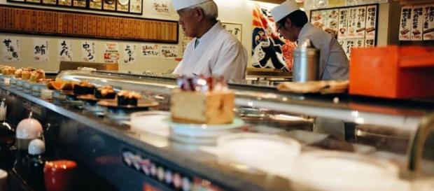 Heiroku Sushi, el más barato de Tokio. Foto: Ana Fernández Heiroku Sushi, el más barato de Tokio. Foto: Ana Fernández