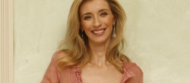 Margarida Rebelo Pinto editou mais um romance. Margarida Rebelo Pinto editou mais um romance.
