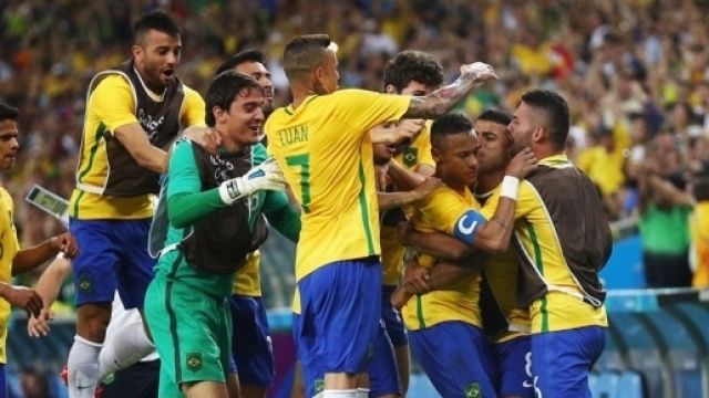 La gioia incontenibile della selecao, l'oro del calcio è realtà