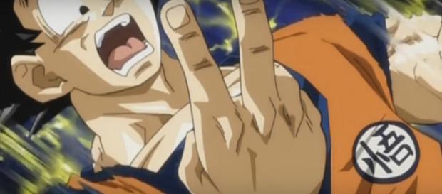GOKU PIERDE AL JUEGO DE LAS TIJERAS GOKU PIERDE AL JUEGO DE LAS TIJERAS