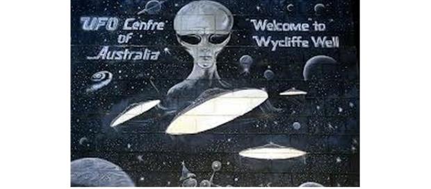 Wyciffe Well, Australia Photo: oztreasure....-weebly.com Wyciffe Well, Australia Photo: oztreasure....-weebly.com