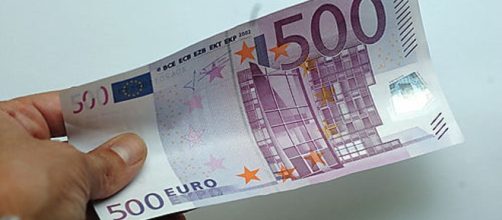 Addio alla banconota da 500 euro: "Aiuta i terroristi dell'Isis" - today.it