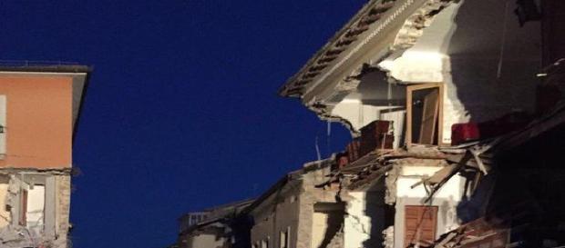 Cutremur devastator în mai multe orașe din Italia Cutremur devastator în mai multe orașe din Italia