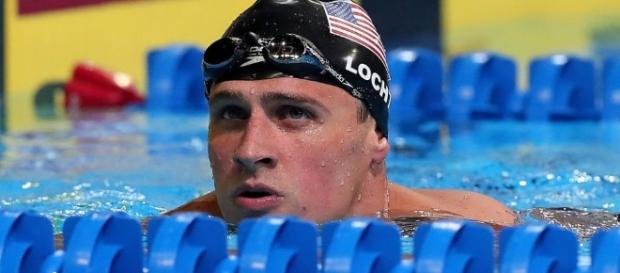 Lochte ganha ouro mas perde patrocinio Lochte ganha ouro mas perde patrocinio