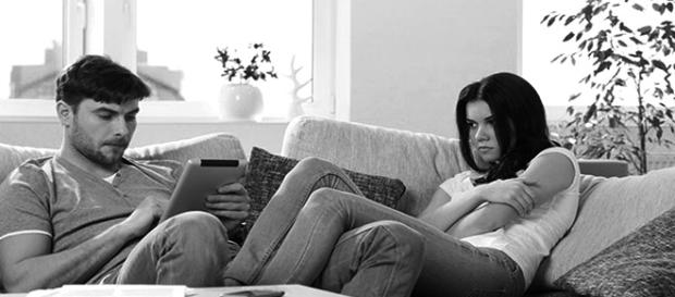 Nem todo relacionamento é perfeito, e algumas briguinhas podem "dizer" que fazem parte. Nem todo relacionamento é perfeito, e algumas briguinhas podem "dizer" que fazem parte.