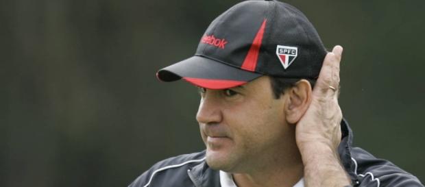 Ricardo Gomes terá de melhorar números de 2009 para buscar G4. Ricardo Gomes terá de melhorar números de 2009 para buscar G4.