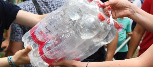 The report includes plans to oblige the German population to stockpile food and water (Source: Blasting News) The report includes plans to oblige the German population to stockpile food and water (Source: Blasting News)