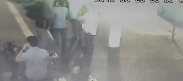 Flagrante registrado pelas câmeras de segurança Flagrante registrado pelas câmeras de segurança