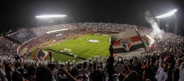 Jogando em casa, o Tricolor quer abrir uma boa vantagem para a partida de volta, no Rio Grande do Sul Jogando em casa, o Tricolor quer abrir uma boa vantagem para a partida de volta, no Rio Grande do Sul