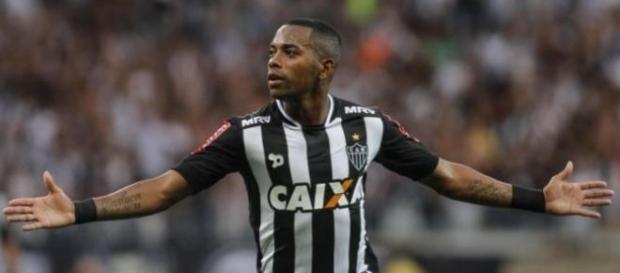 Robinho é uma das esperanças de gol do time mineiro para o jogo de ida contra a Ponte, em BH Robinho é uma das esperanças de gol do time mineiro para o jogo de ida contra a Ponte, em BH
