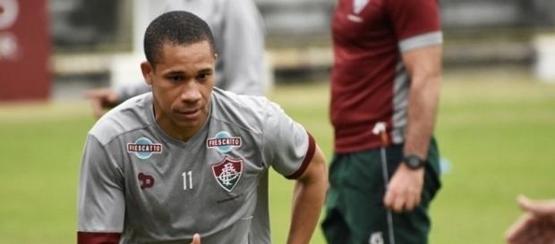 Wellington mostra animação nesse retorno ao Fluminense (Foto: UOL) Wellington mostra animação nesse retorno ao Fluminense (Foto: UOL)